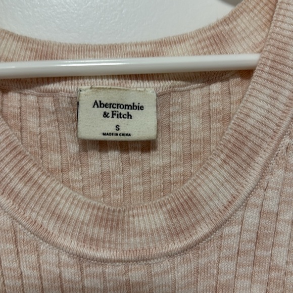 Abercrombie & Fitch Women’s Cream/Tan short sleeve Ribbed crop top size Small - Picture 2 of 4